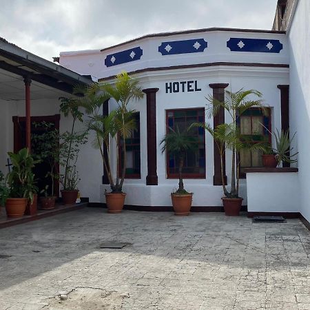 Hotel Malybu 危地马拉 外观 照片